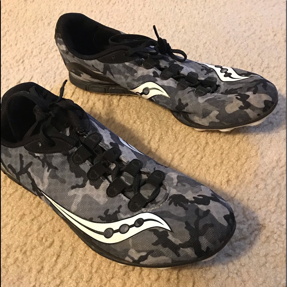 Saucony running sneakers size 7